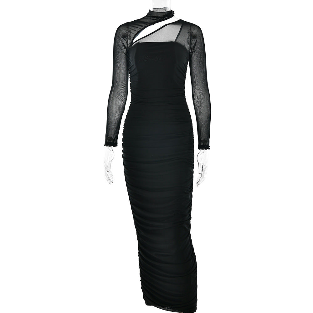 Andrea – Schlankes Rückenfreies Faltenkleid mit Rundhals