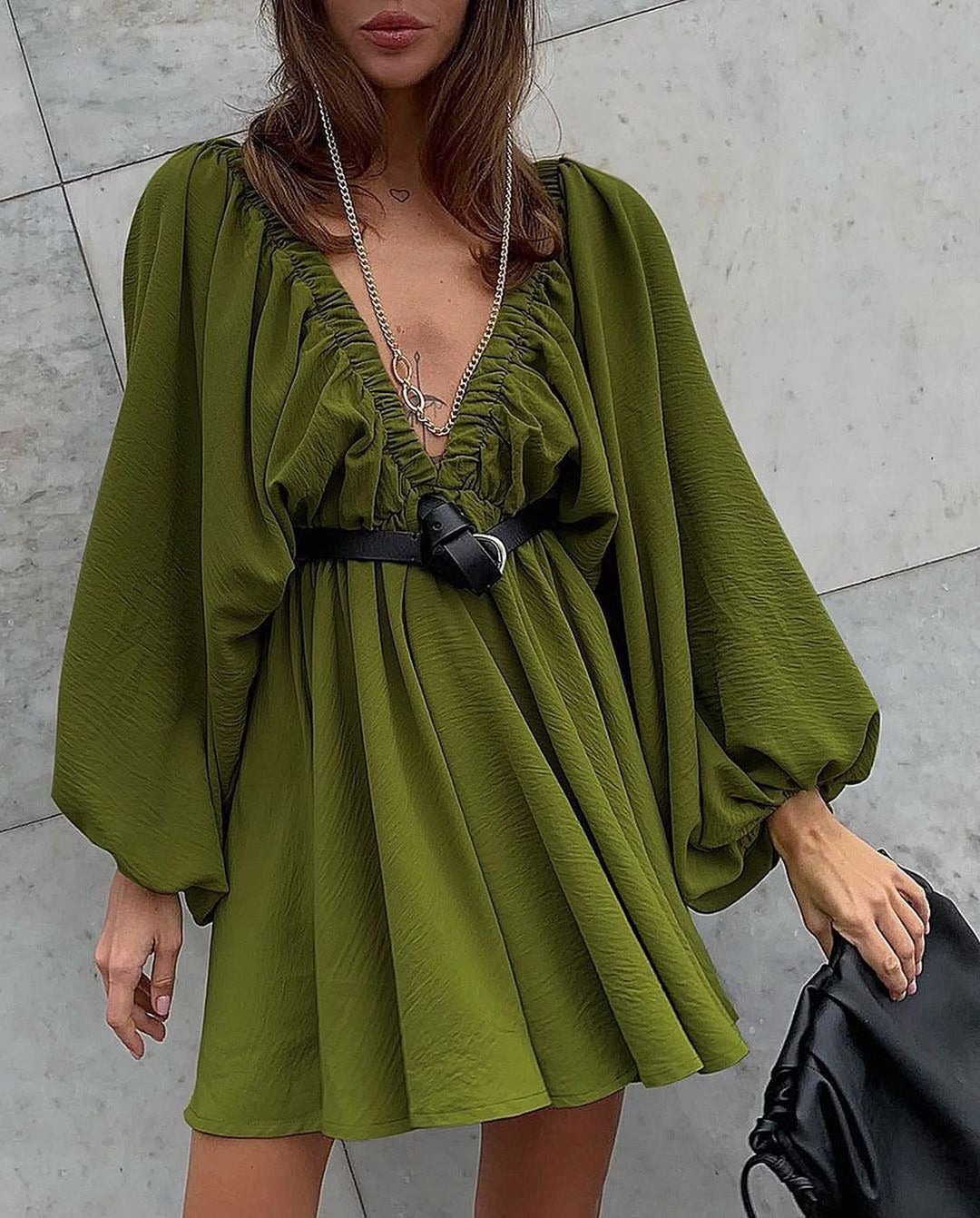 Hayley – V-Ausschnitt Laternenärmel Kleid