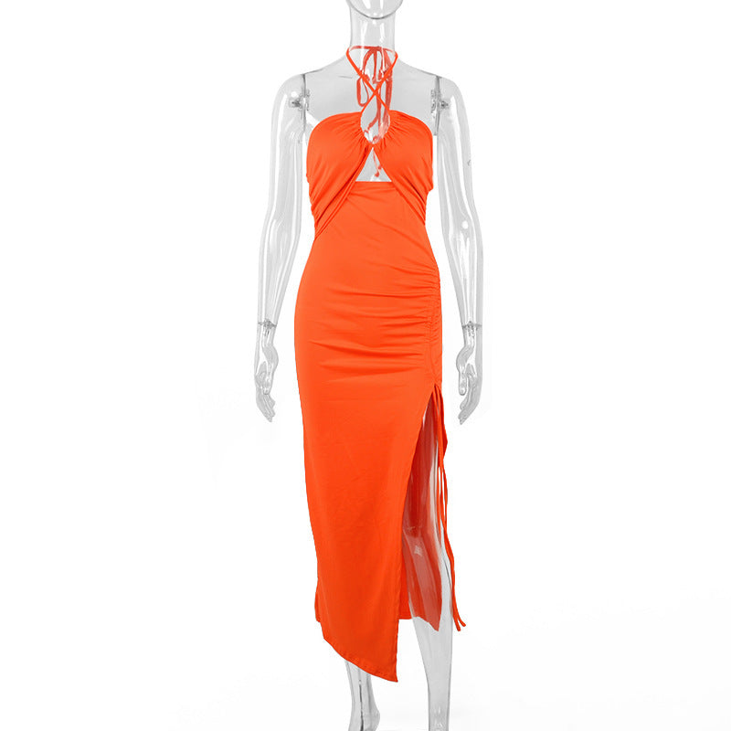 Laura – Sexy Neckholder Kleid mit Spitze und Schlitz im Y2K-Stil