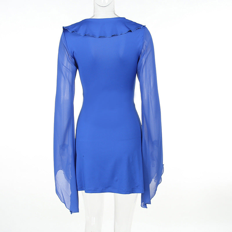 Jade – Rüschenkleid mit Schnürung und V-Ausschnitt