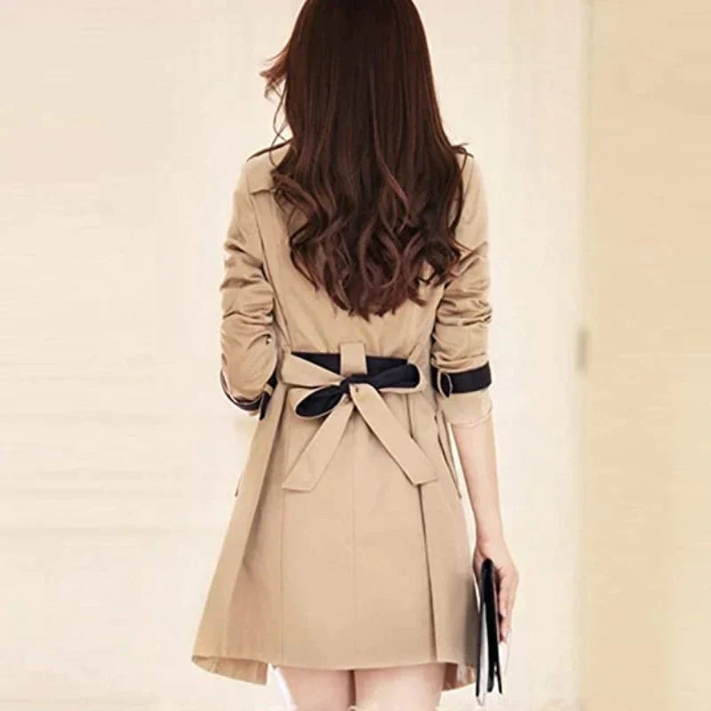 Zelina - Damen Trenchcoat mit stilvollem Gürtel