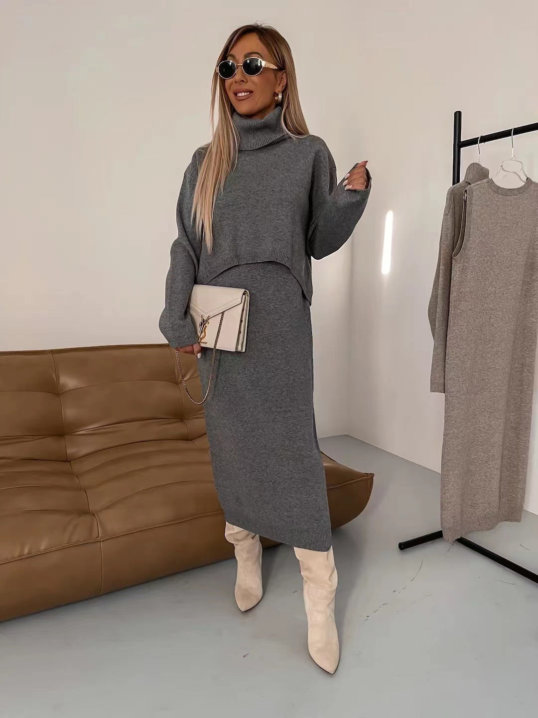 Kim – Modischer Rollkragenpullover und ärmelloses langes Kleid