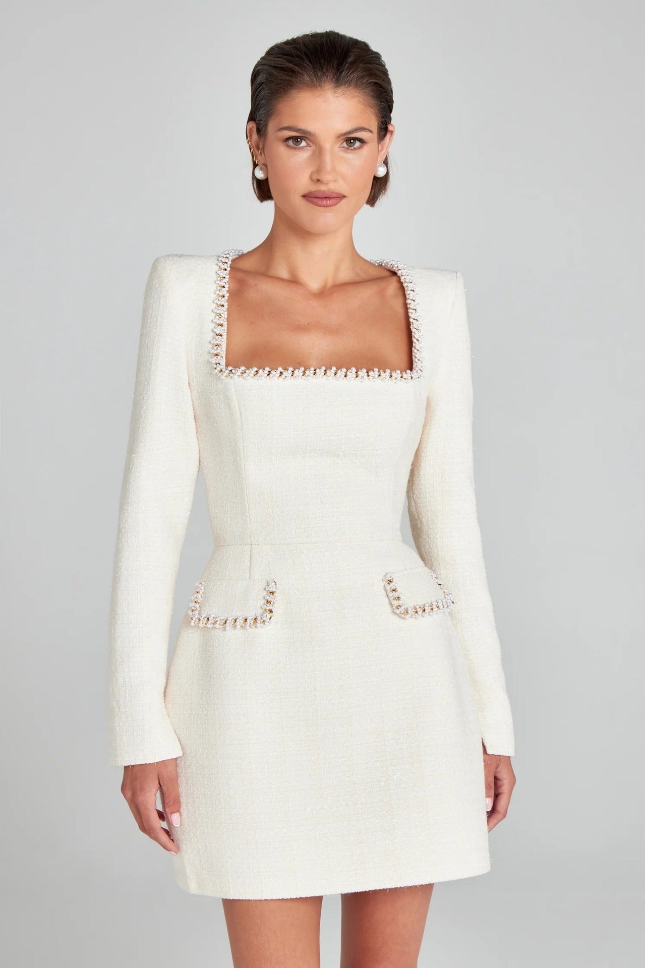 Victoria – Klassisches Langärmliges Kleid mit Perlen