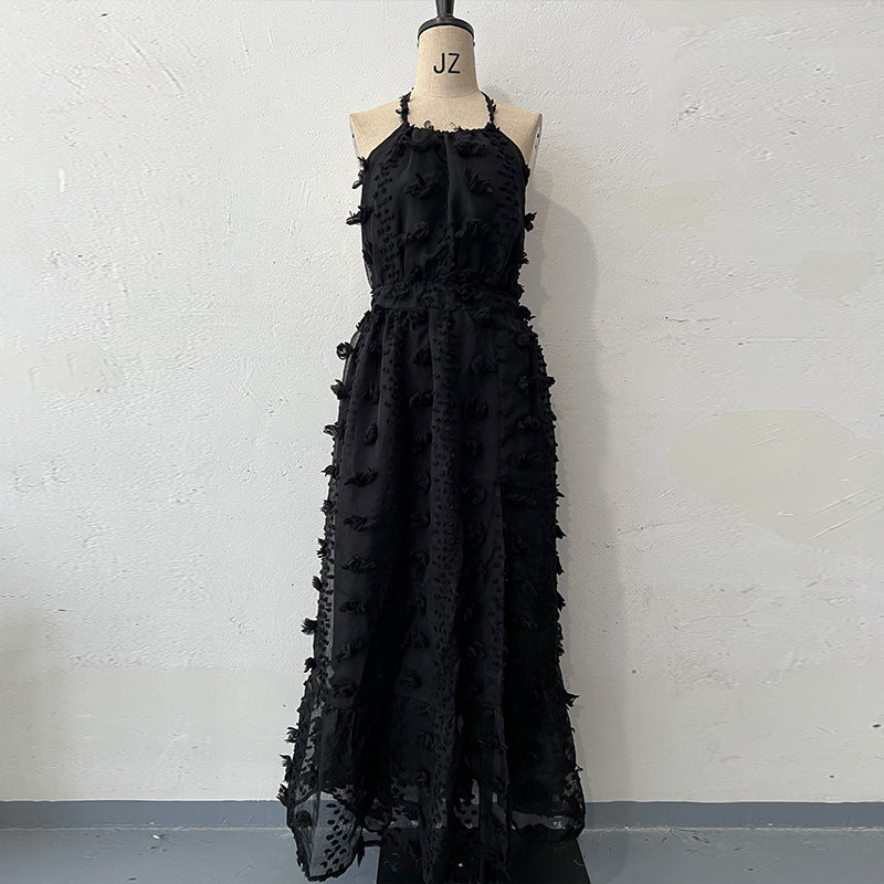 Chelsea – Besticktes langes Kleid mit Rückenfreiem Design