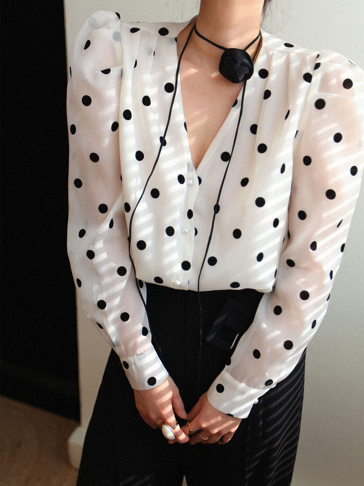 Fudus | Durchsichtige Polka Dot Bluse