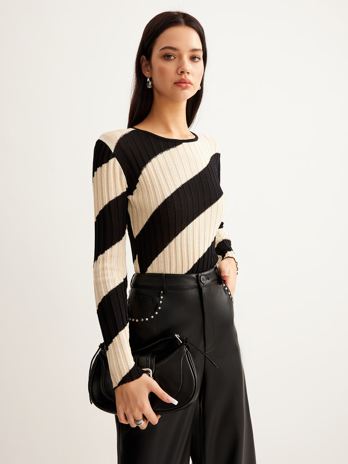 Fudus | Asymmetrisches Gestreiftes Slim Knit Oberteil