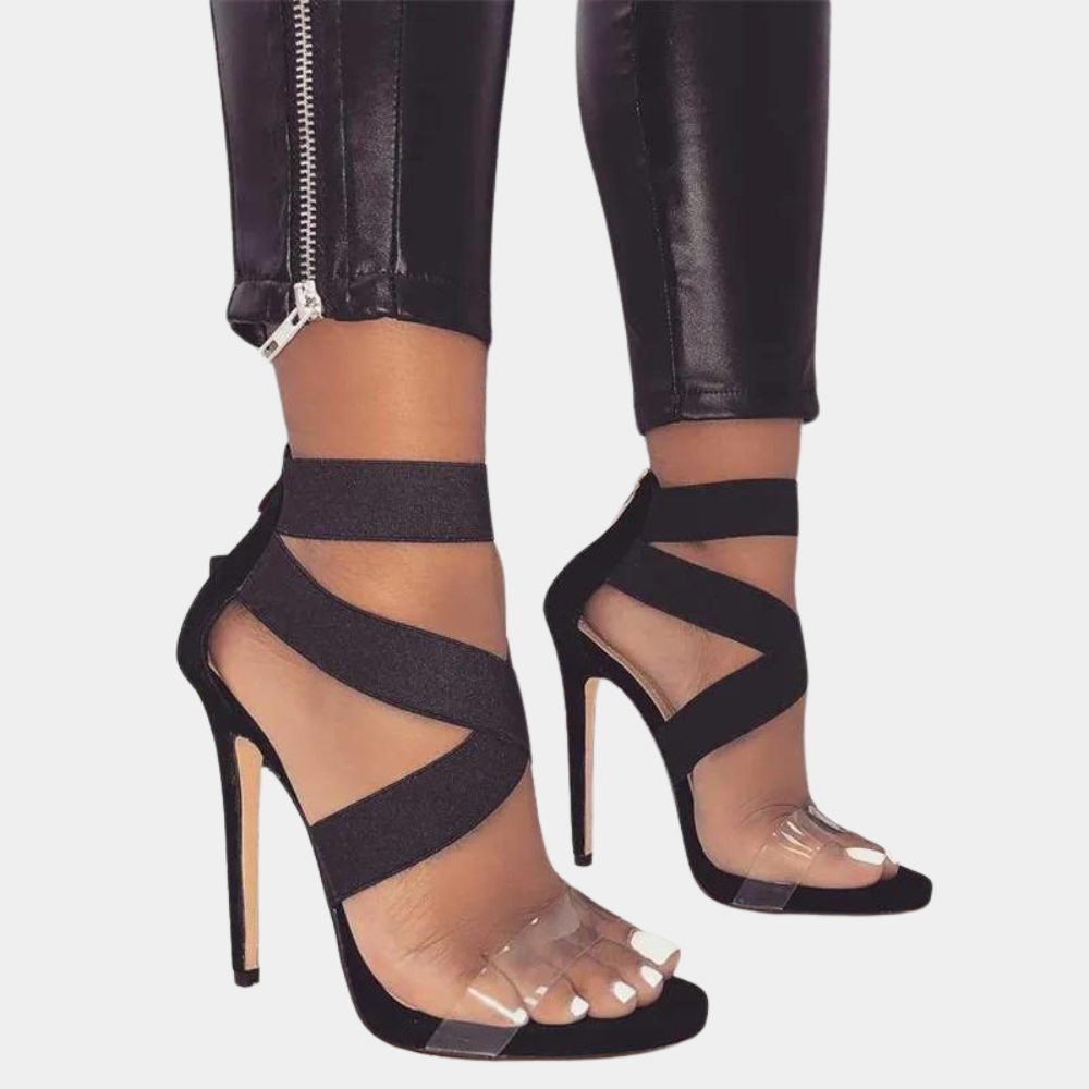 Modische Damensandalen mit raffinierten Kreuzriemen
