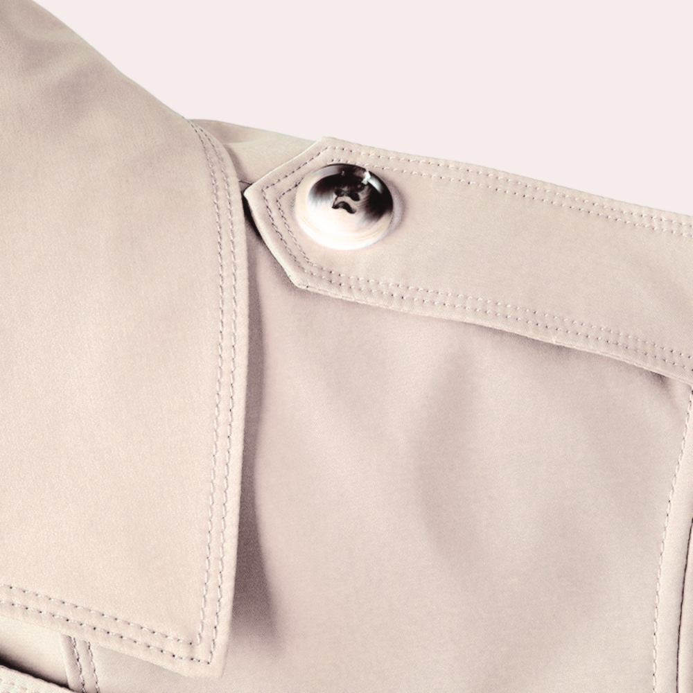 Stilvoller moderner Trenchcoat für den modernen Mann