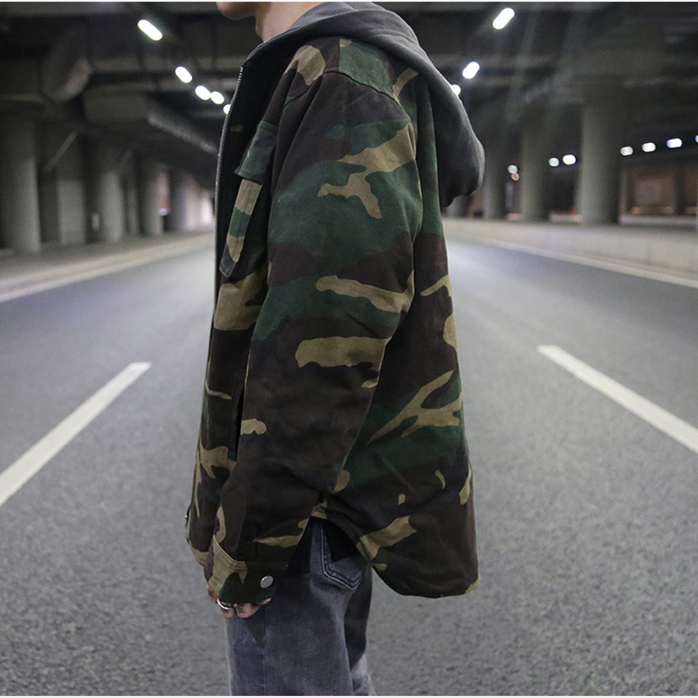 Urban Camo Men's Hoodie von Ethane - Ihre perfekte Mischung aus Stil und Komfort!