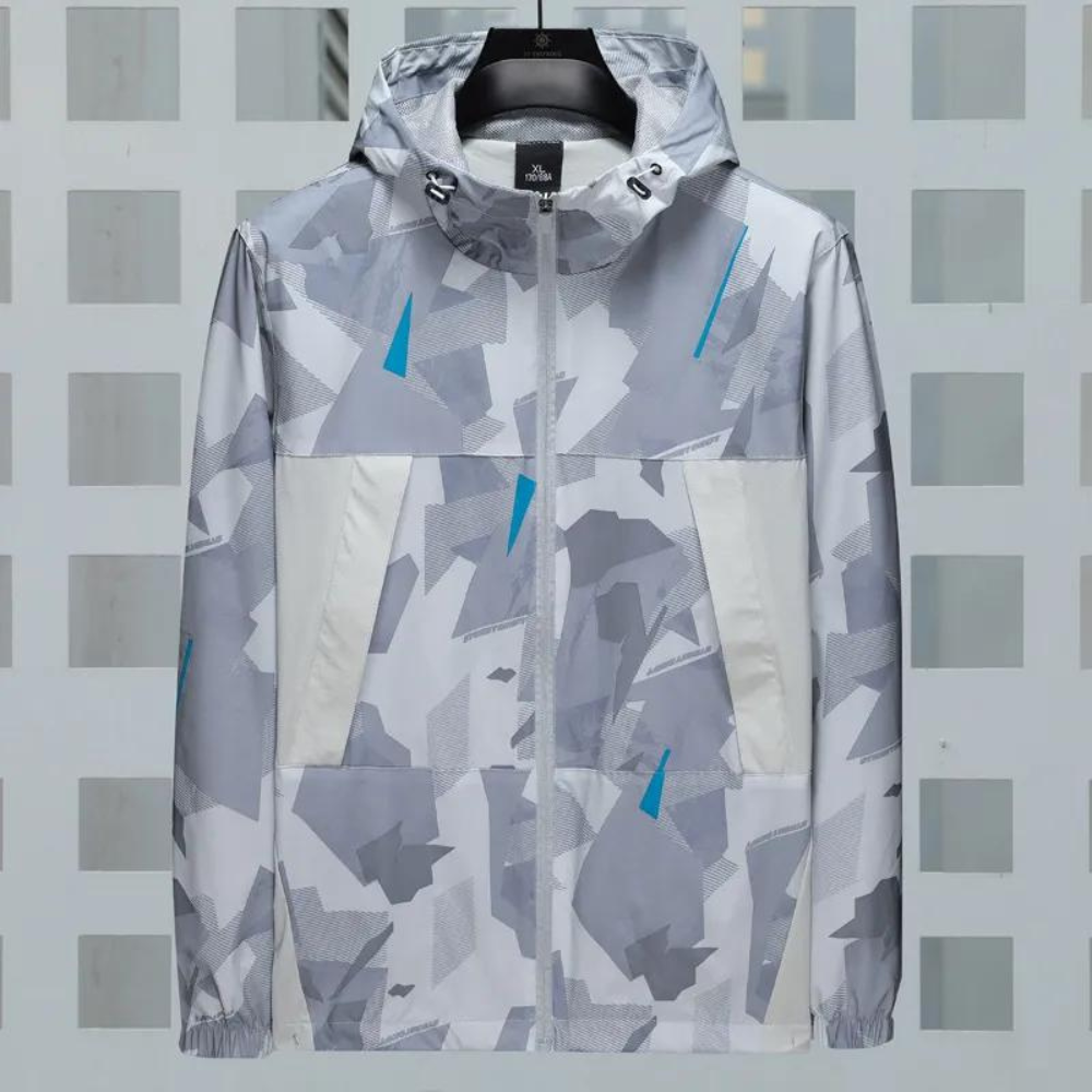 Stylische Herrenjacke mit trendigem Camouflage und praktischer Kapuze