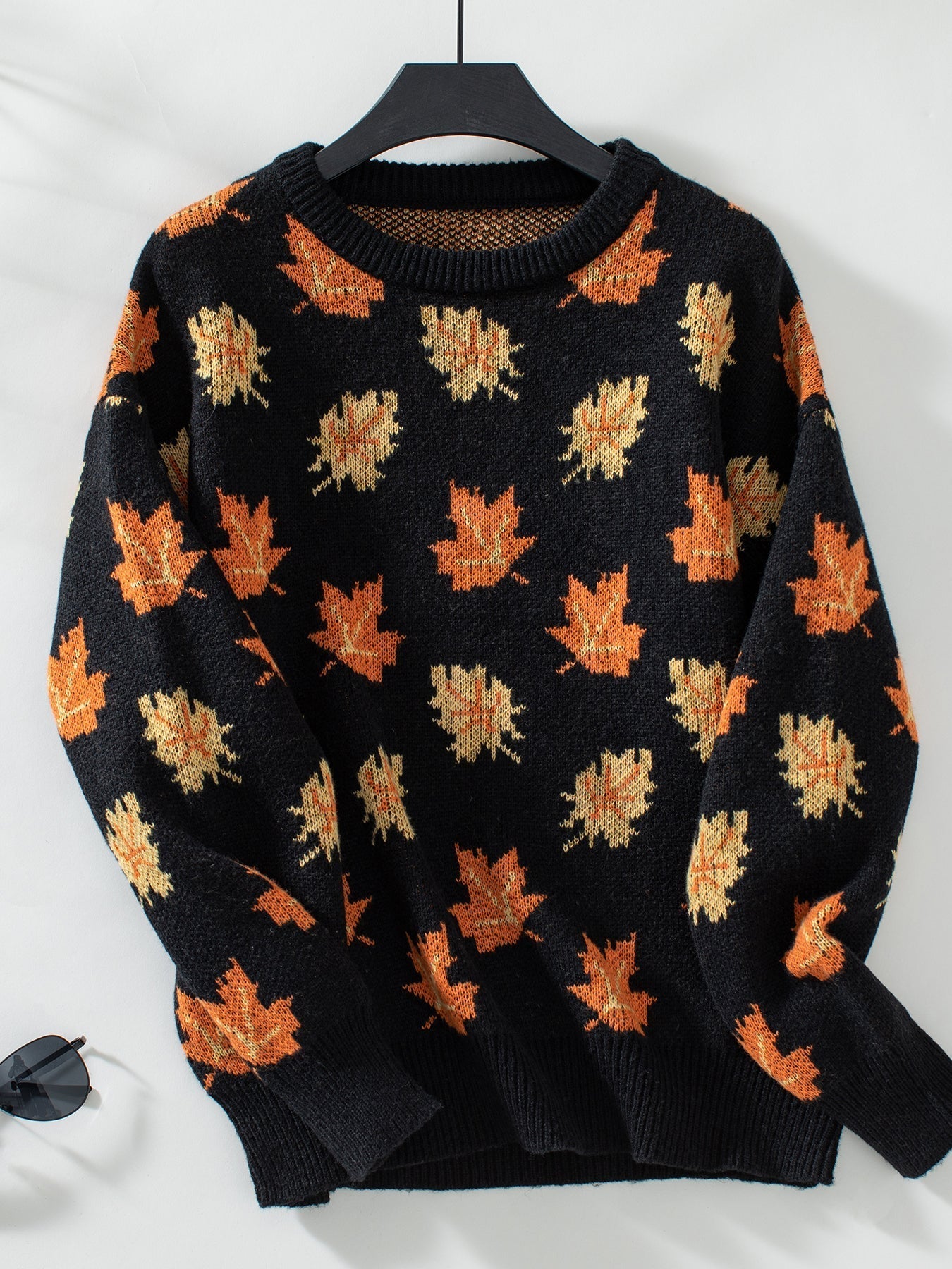 Nilo | Gemütlicher Pullover mit Ahornblatt-Muster