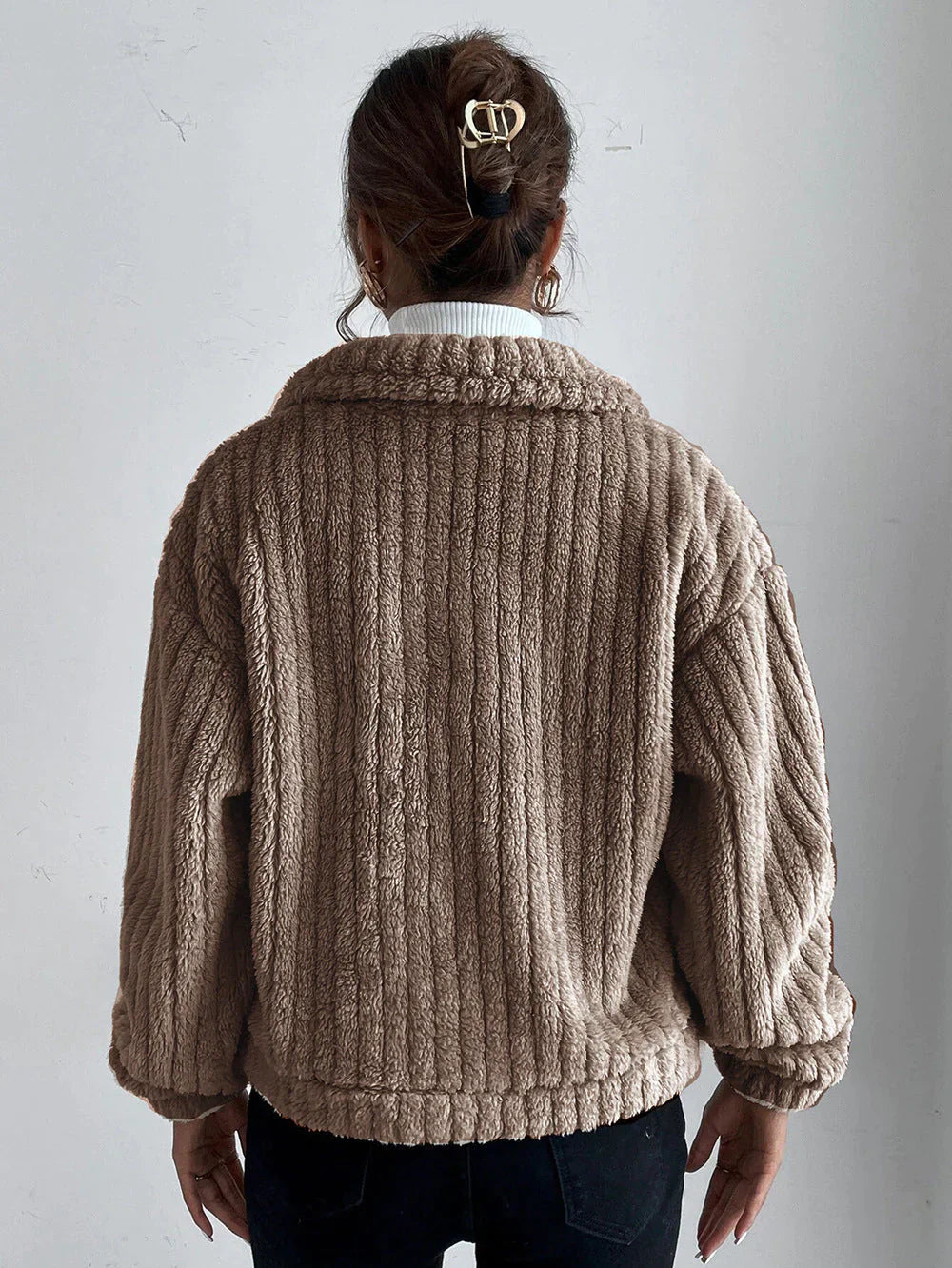 Dicke Plüschjacke für Frauen - Leila