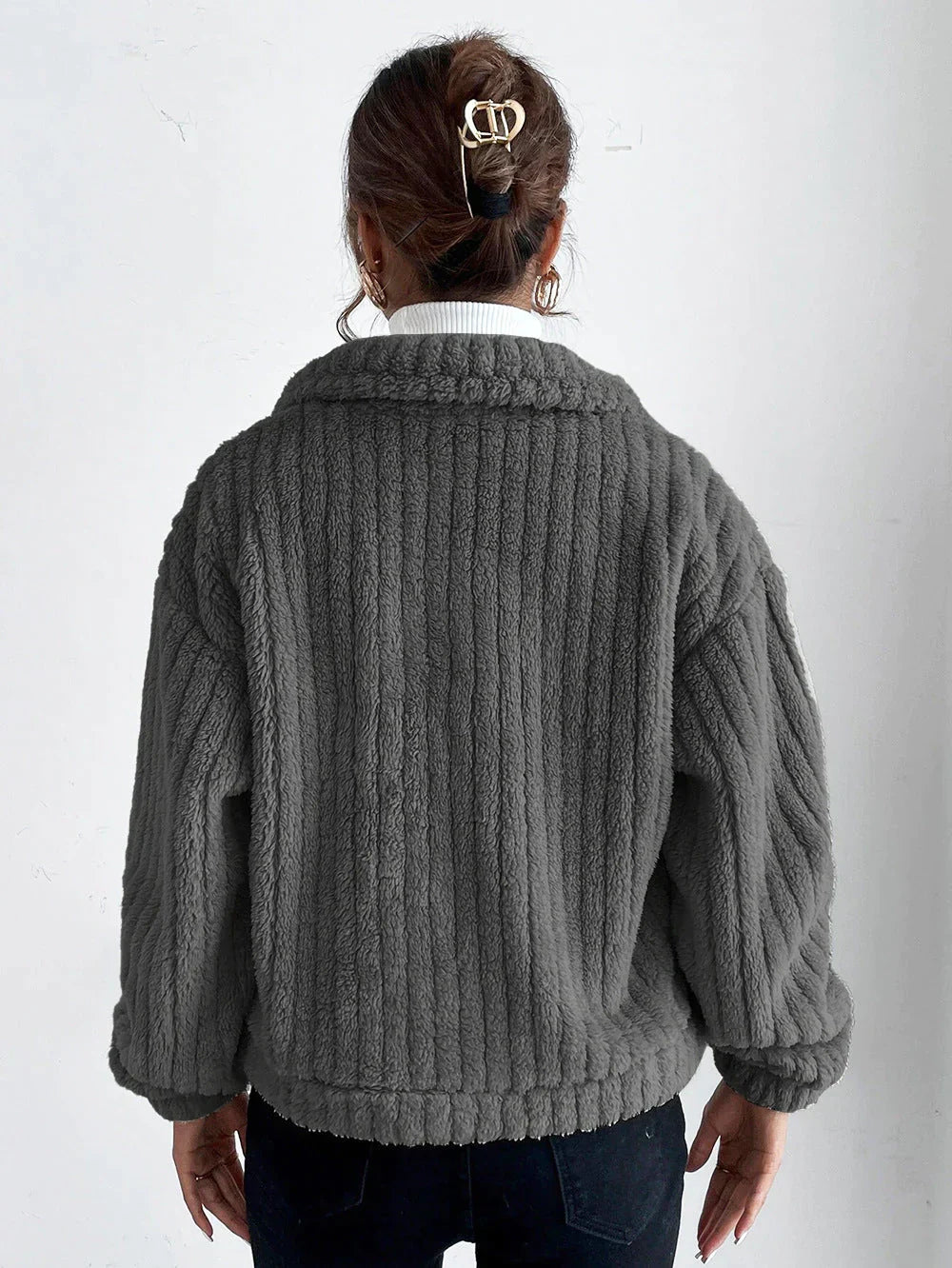Dicke Plüschjacke für Frauen - Leila