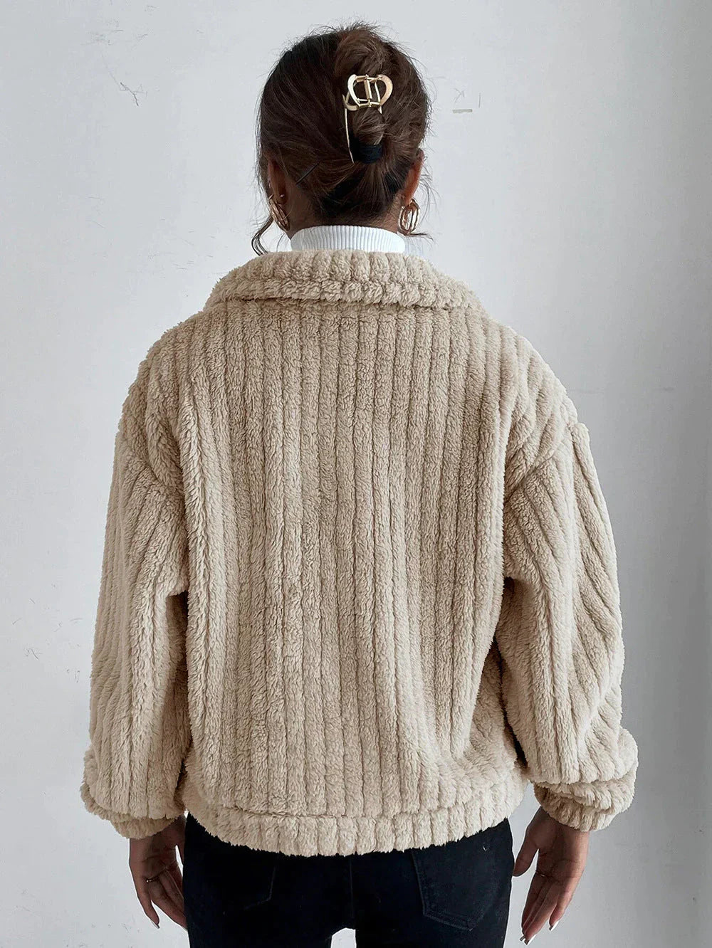 Dicke Plüschjacke für Frauen - Leila