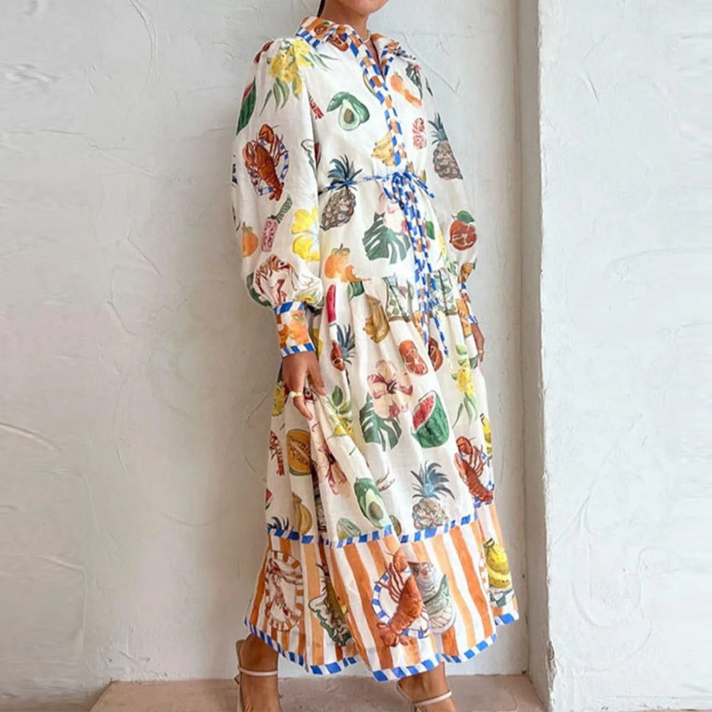 Rachel – Lässiges Damenkleid mit Knöpfen und V-Ausschnitt