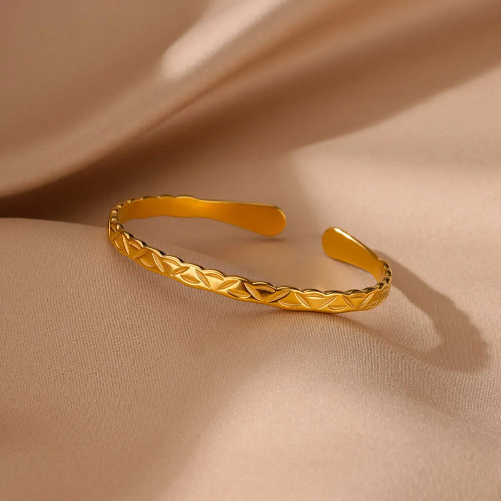 Kathe | Trendiges Gold-Edelstahl-Armband für Damen
