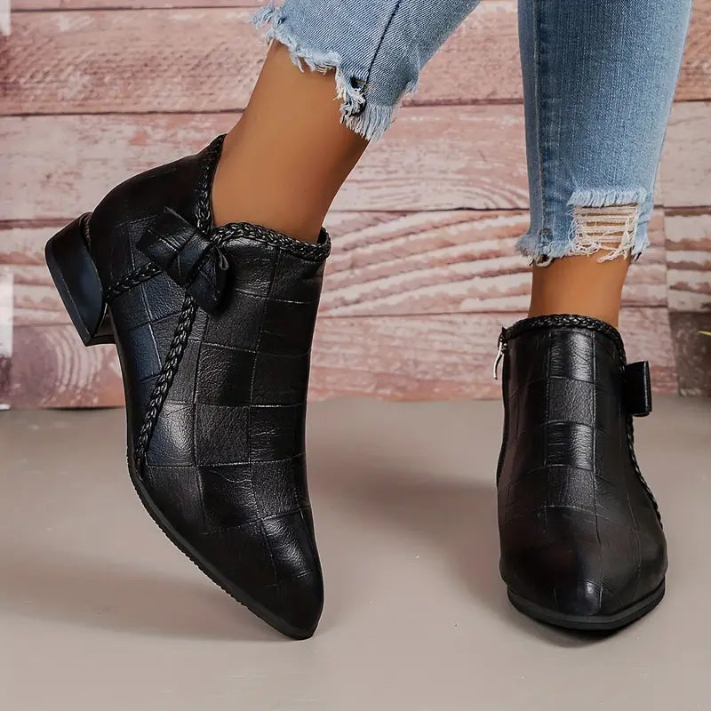 Nina - Stilvolle Damenstiefel mit niedrigem Absatz für formelle Anlässe