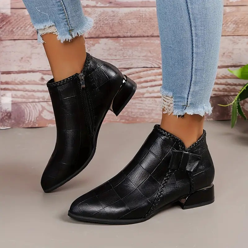 Nina - Stilvolle Damenstiefel mit niedrigem Absatz für formelle Anlässe