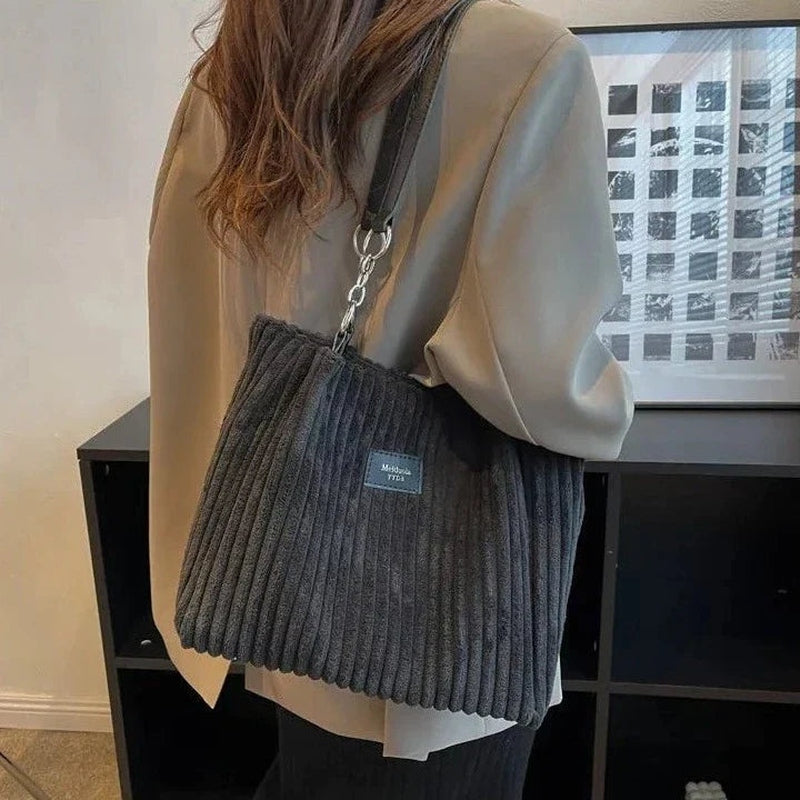 Laura - Exklusive Damenhandtasche mit luxuriösem Design