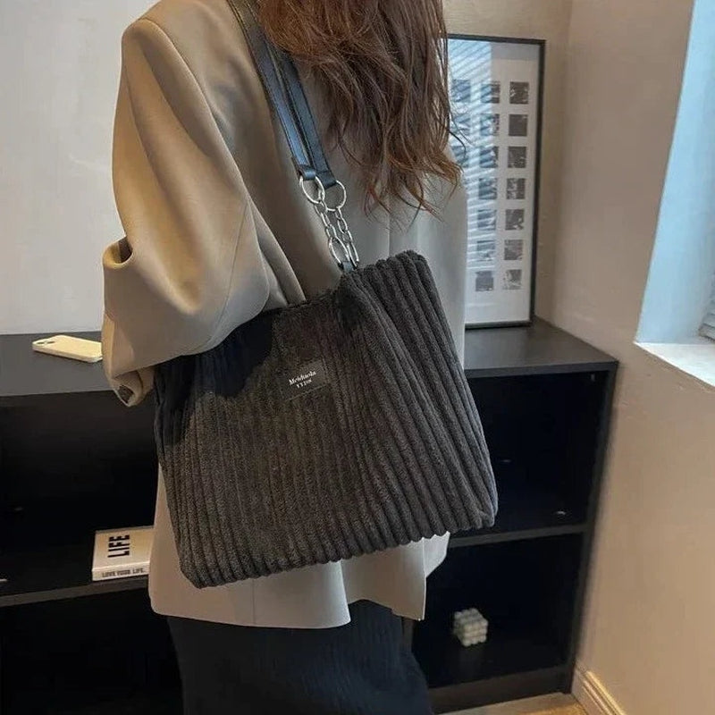 Laura - Exklusive Damenhandtasche mit luxuriösem Design
