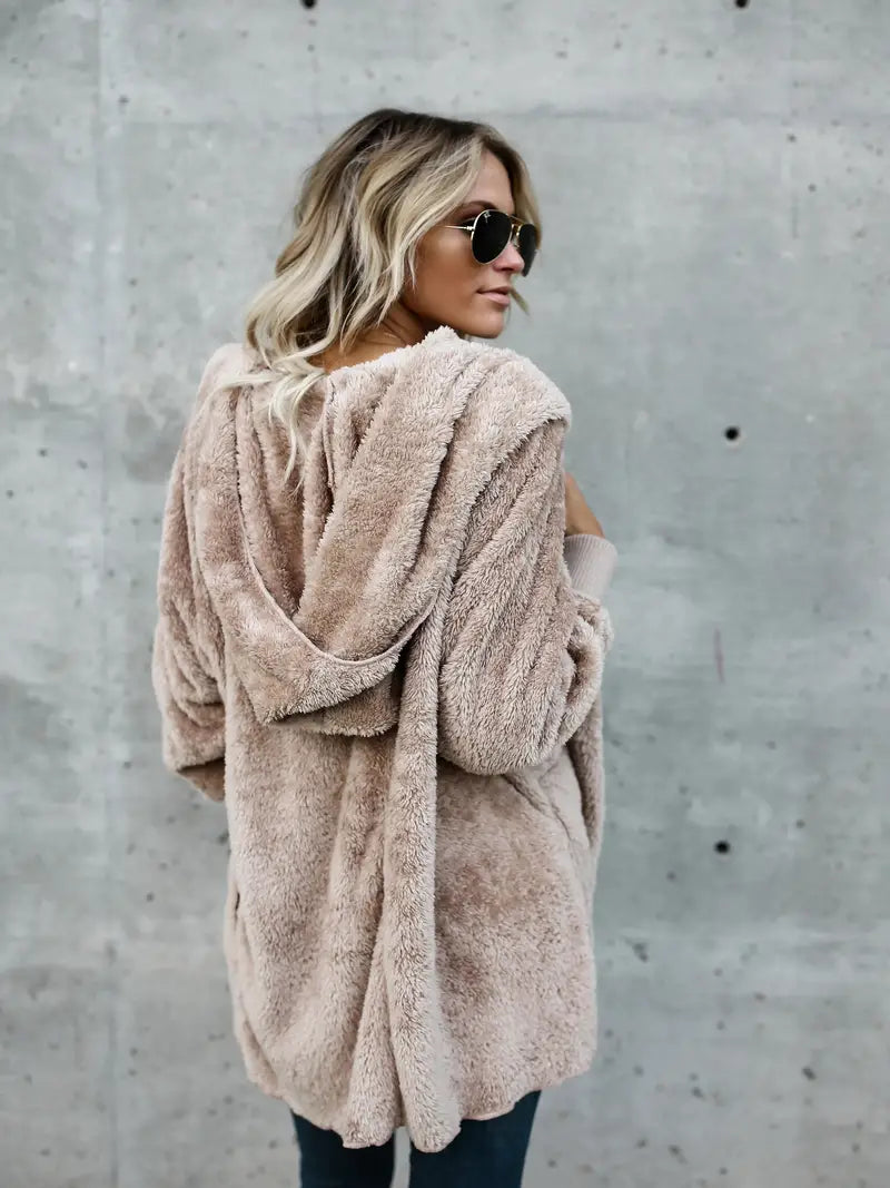 Kea | Flauschige Kapuzenjacke