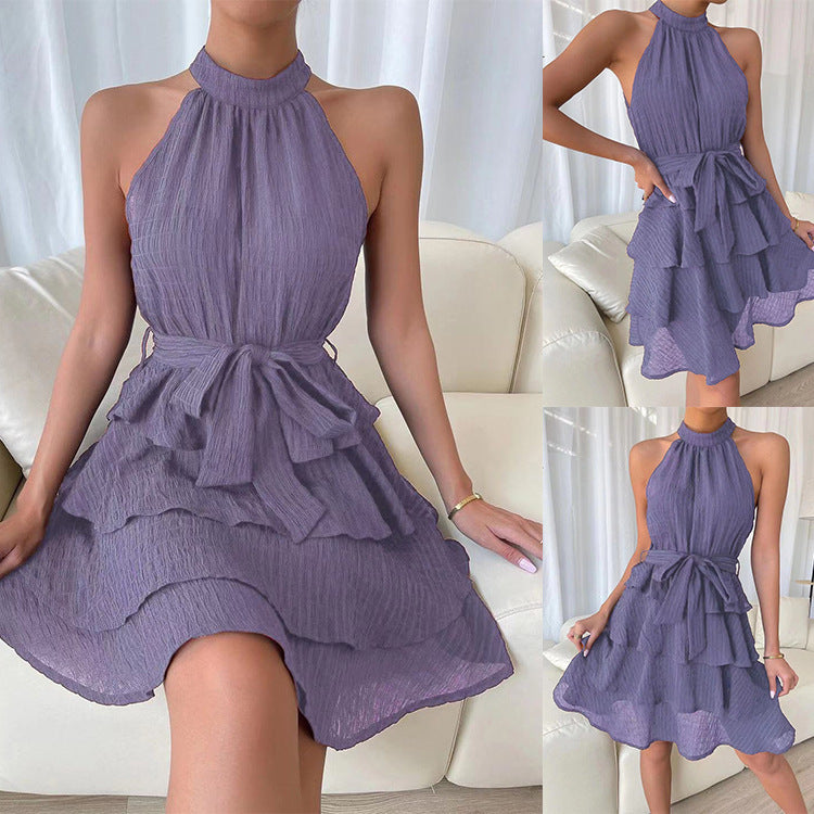 Carol – Ärmelloses Halterneck-Kleid mit Rüschen