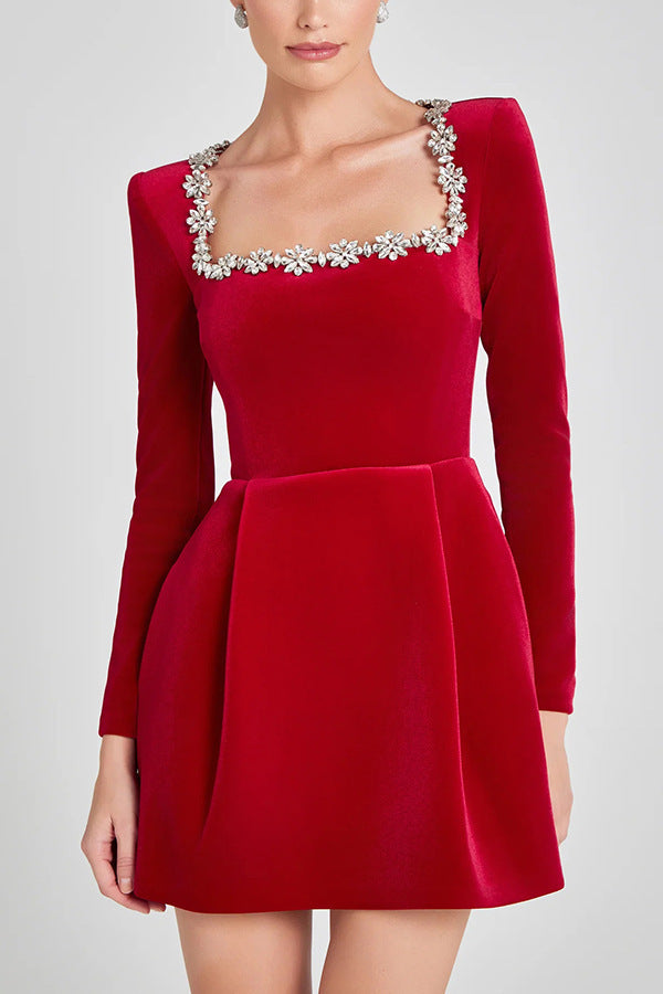 Natalie – Elegantes Blumen-Kleid mit Strass und A-Linien-Schnitt