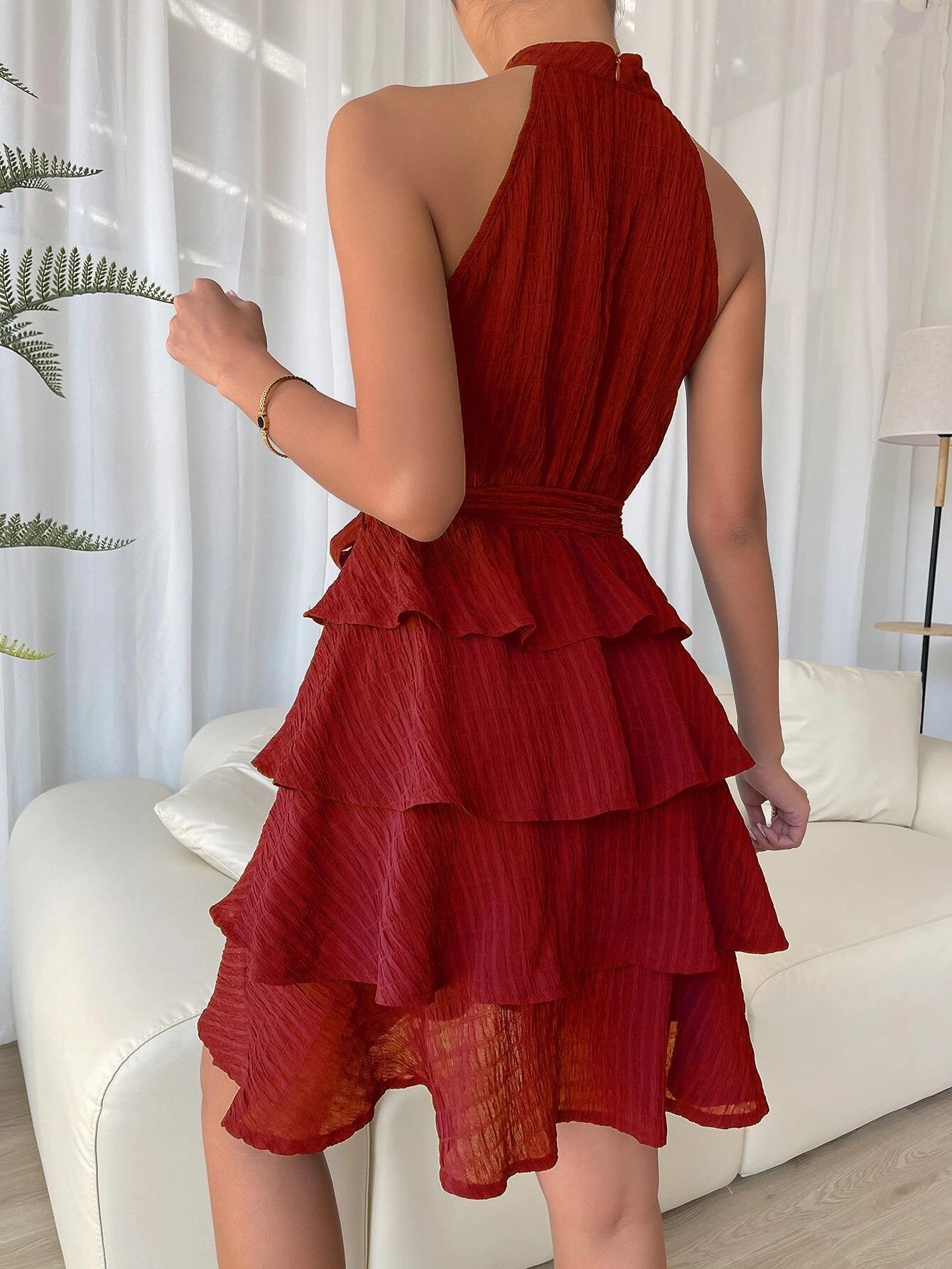 Carol – Ärmelloses Halterneck-Kleid mit Rüschen