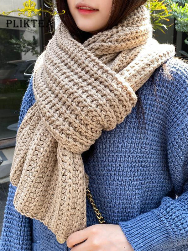 Carolina | Warmer Strickschal für Damen im Winter