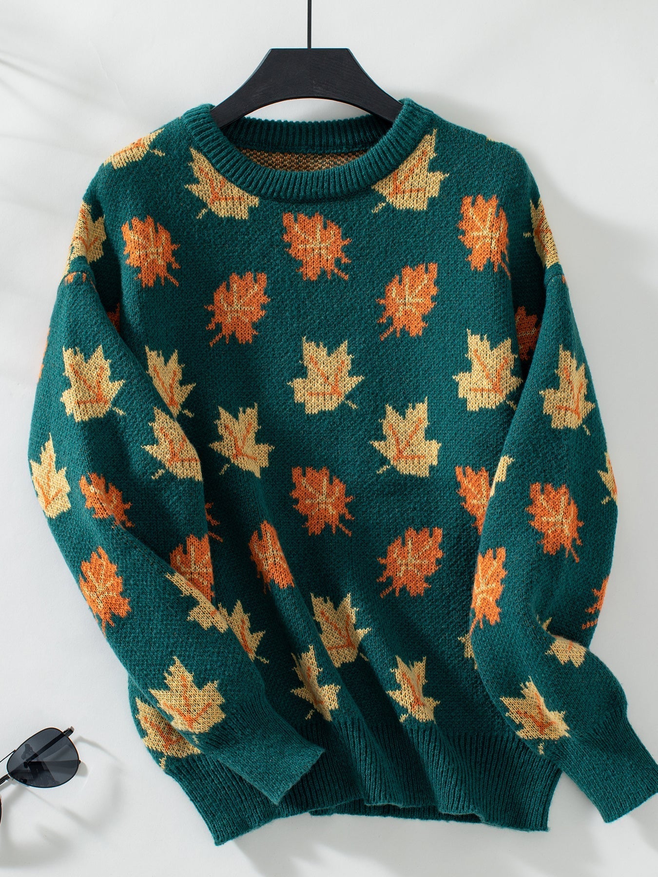 Nilo | Gemütlicher Pullover mit Ahornblatt-Muster