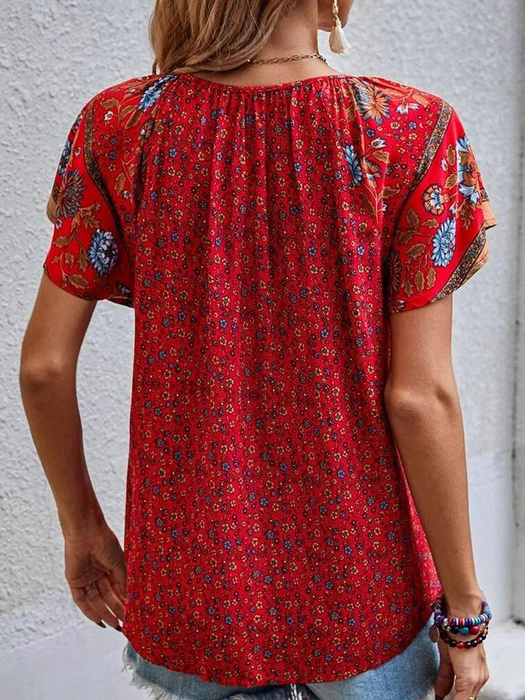 Saskia – Lässige Damenbluse mit Boho-Muster