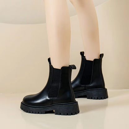 Christa – Chelsea-Stiefel aus hochwertigem Leder für Damen mit doppelter Anziehschlaufe