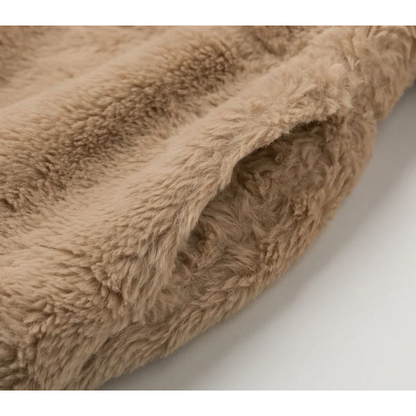 Carola | Stylische Teddy Fleece Jacke für Damen - Warme Kurzjacke mit hohem Kragen