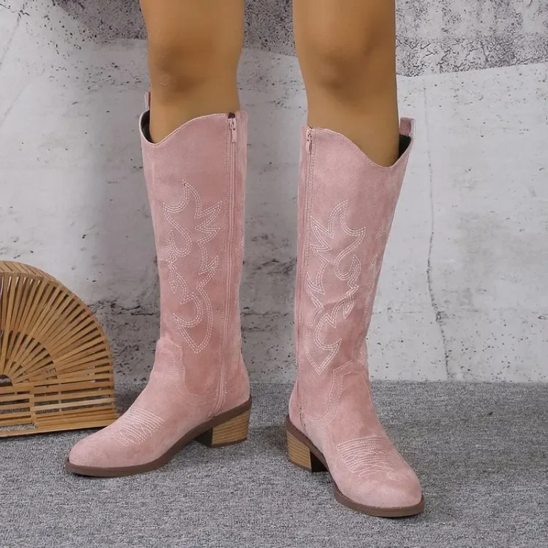 Alma | Klassische Western-Cowboystiefel aus Wildleder für Damen mit bequemem, niedrigem Blockabsatz