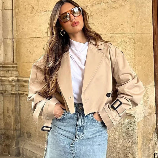 Ella Coat | Stilvoller, übergroßer, zweireihiger, kurzer Trenchcoat für Damen