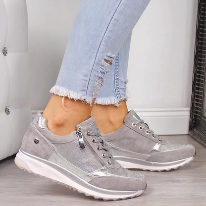 Cornelia – Leichte, bequeme Sneakers für Damen mit Schnürung und Reißverschluss