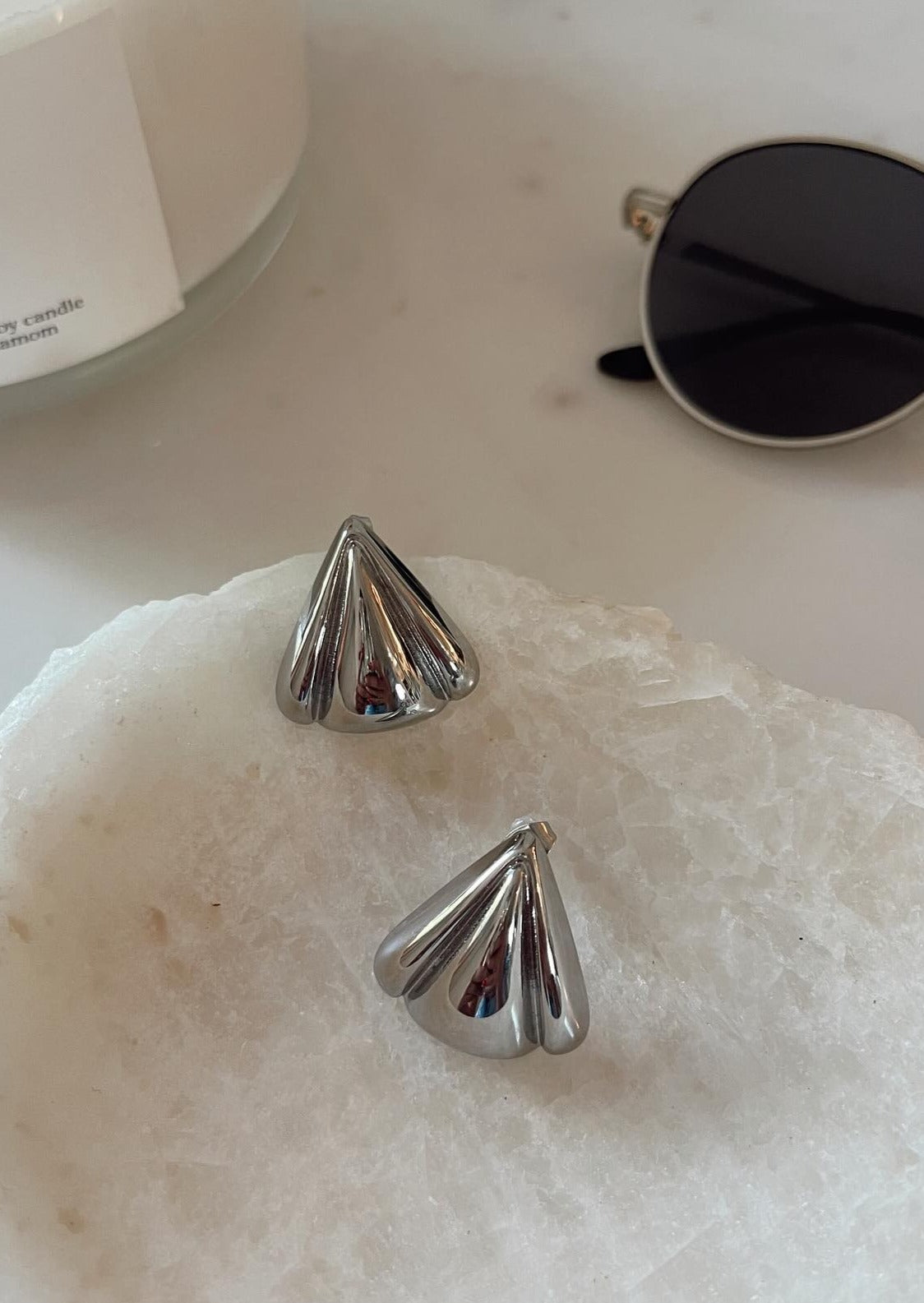 Bonafita Triangular Dome Ohrringe