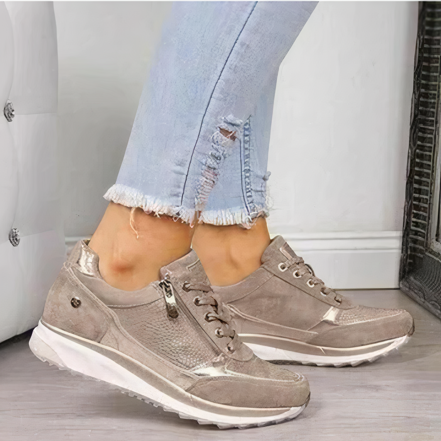 Cornelia – Leichte, bequeme Sneakers für Damen mit Schnürung und Reißverschluss