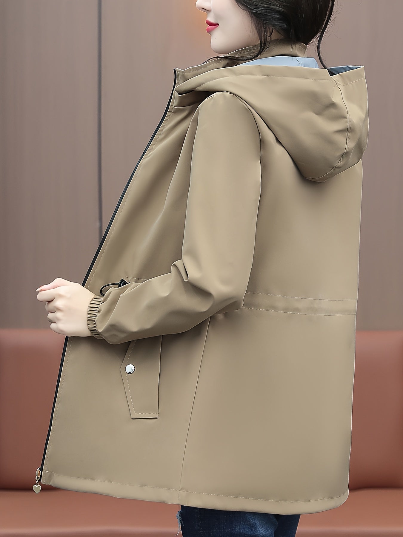 Reinica | Schwarze Wendejacke mit Kapuze für vielseitige Styles