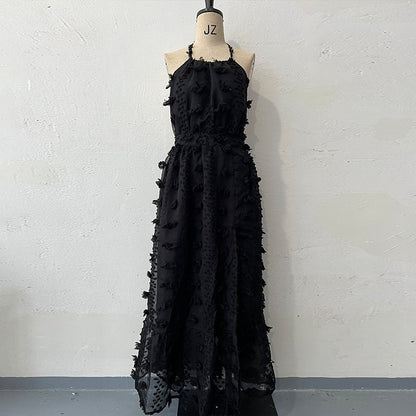 Chelsea – Besticktes langes Kleid mit Rückenfreiem Design