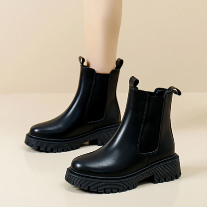 Christa – Chelsea-Stiefel aus hochwertigem Leder für Damen mit doppelter Anziehschlaufe