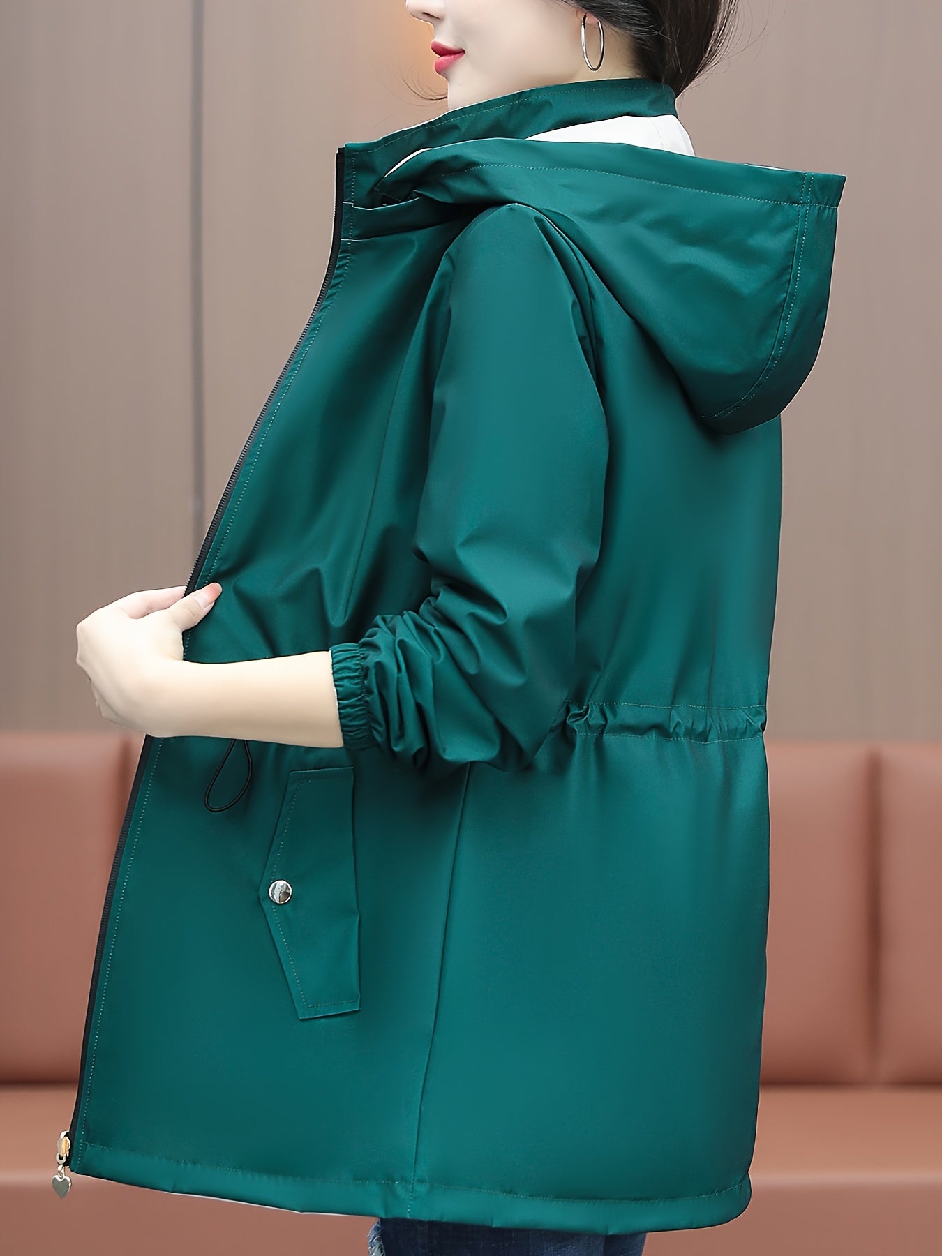 Reinica | Schwarze Wendejacke mit Kapuze für vielseitige Styles