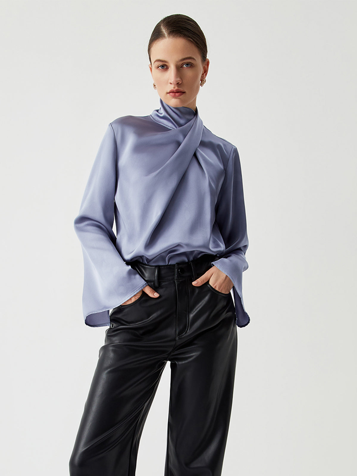 Fudus | Asymmetrische Gefaltete Rollkragen Satinbluse