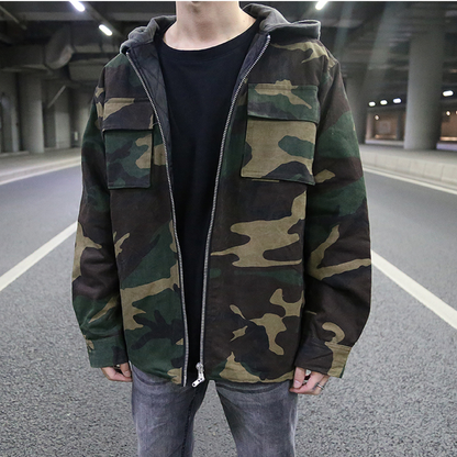 Urban Camo Men's Hoodie von Ethane - Ihre perfekte Mischung aus Stil und Komfort!