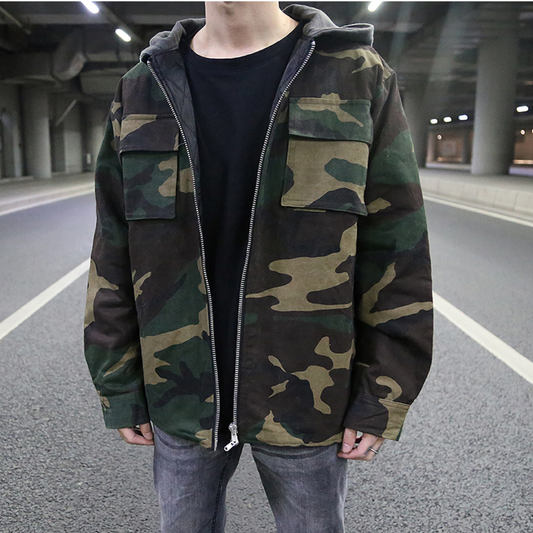 Urban Camo Men's Hoodie von Ethane - Ihre perfekte Mischung aus Stil und Komfort!