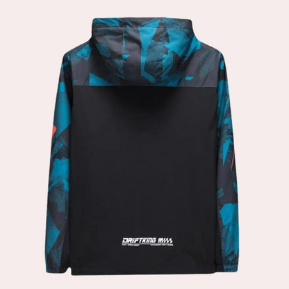 Stylische Herrenjacke mit trendigem Camouflage und praktischer Kapuze