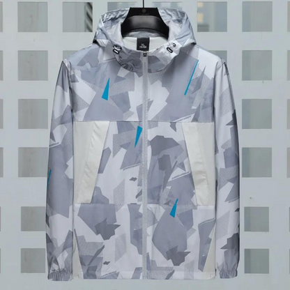 Stylische Herrenjacke mit trendigem Camouflage und praktischer Kapuze