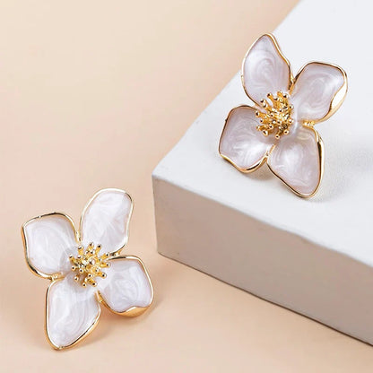 Daisi - Trendige Blumen-Ohrringe für Damen