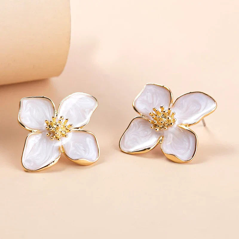 Daisi - Trendige Blumen-Ohrringe für Damen