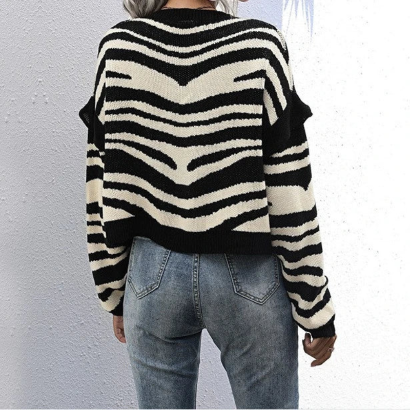 Leythira | Schwarz-Weiß Zebra Strickjacke – Modischer Hingucker für Damen